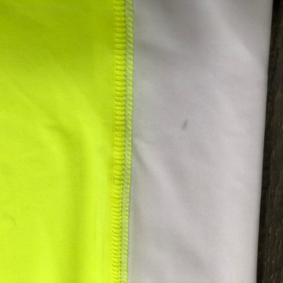 Boys yellow OP shirt. Size xxl. - Picture 3 of 3
